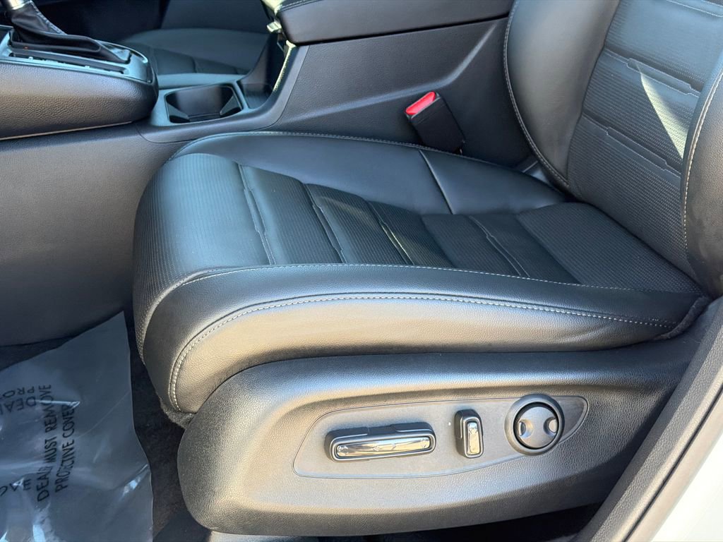 Certified 2025 Honda CR-V EX-L image 17