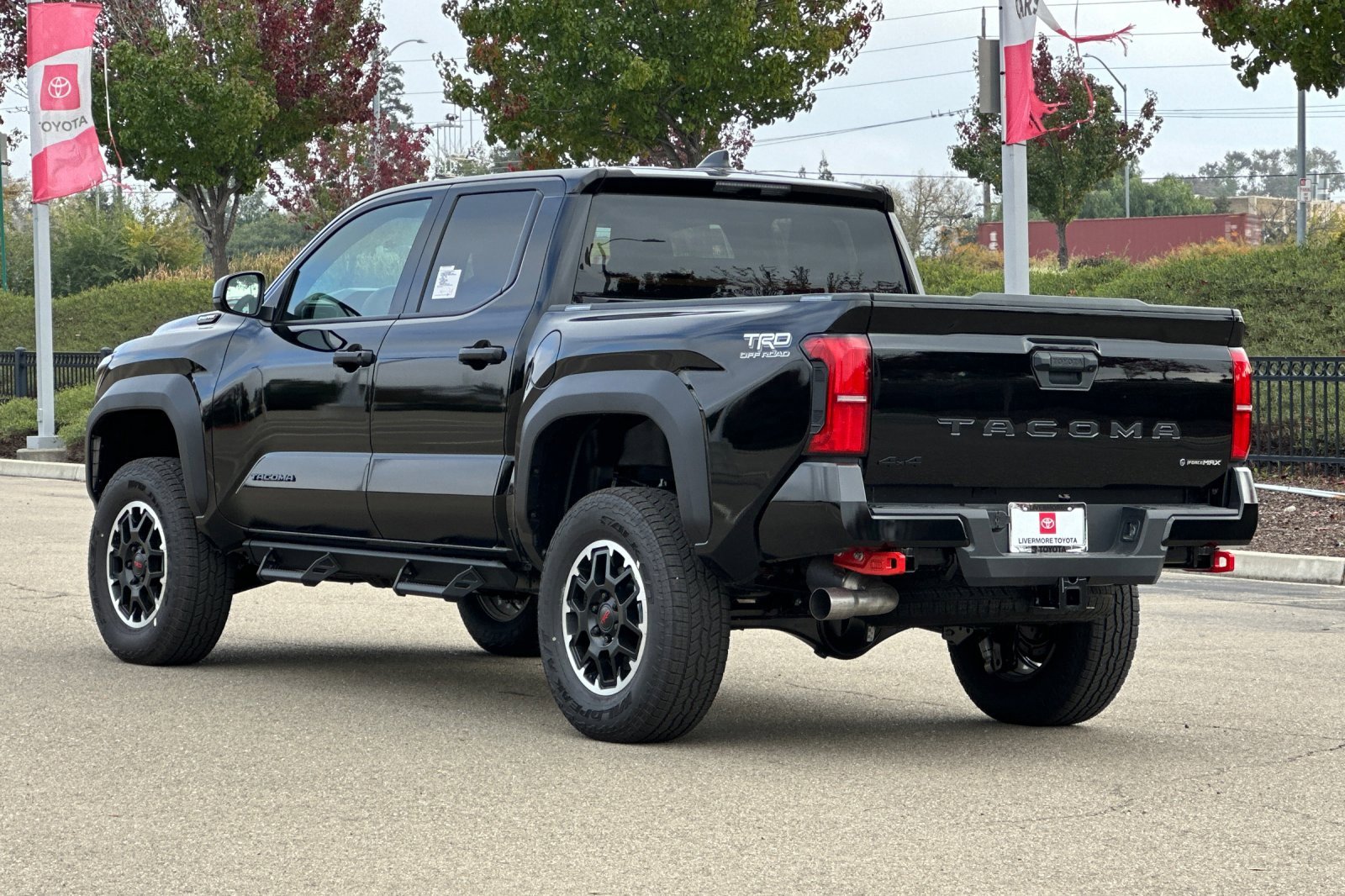 New 2025 Toyota Tacoma TRD Off-Road image 6
