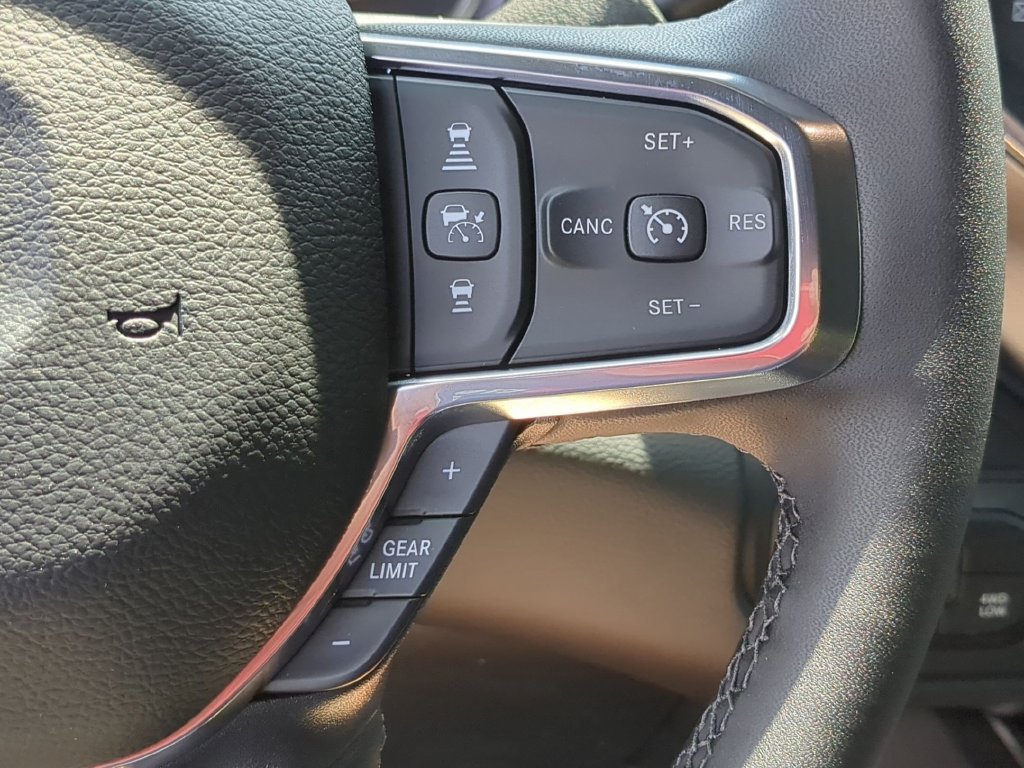 New 2026 RAM 2500 Laramie w/ Night Edition AWD/4WD image 19