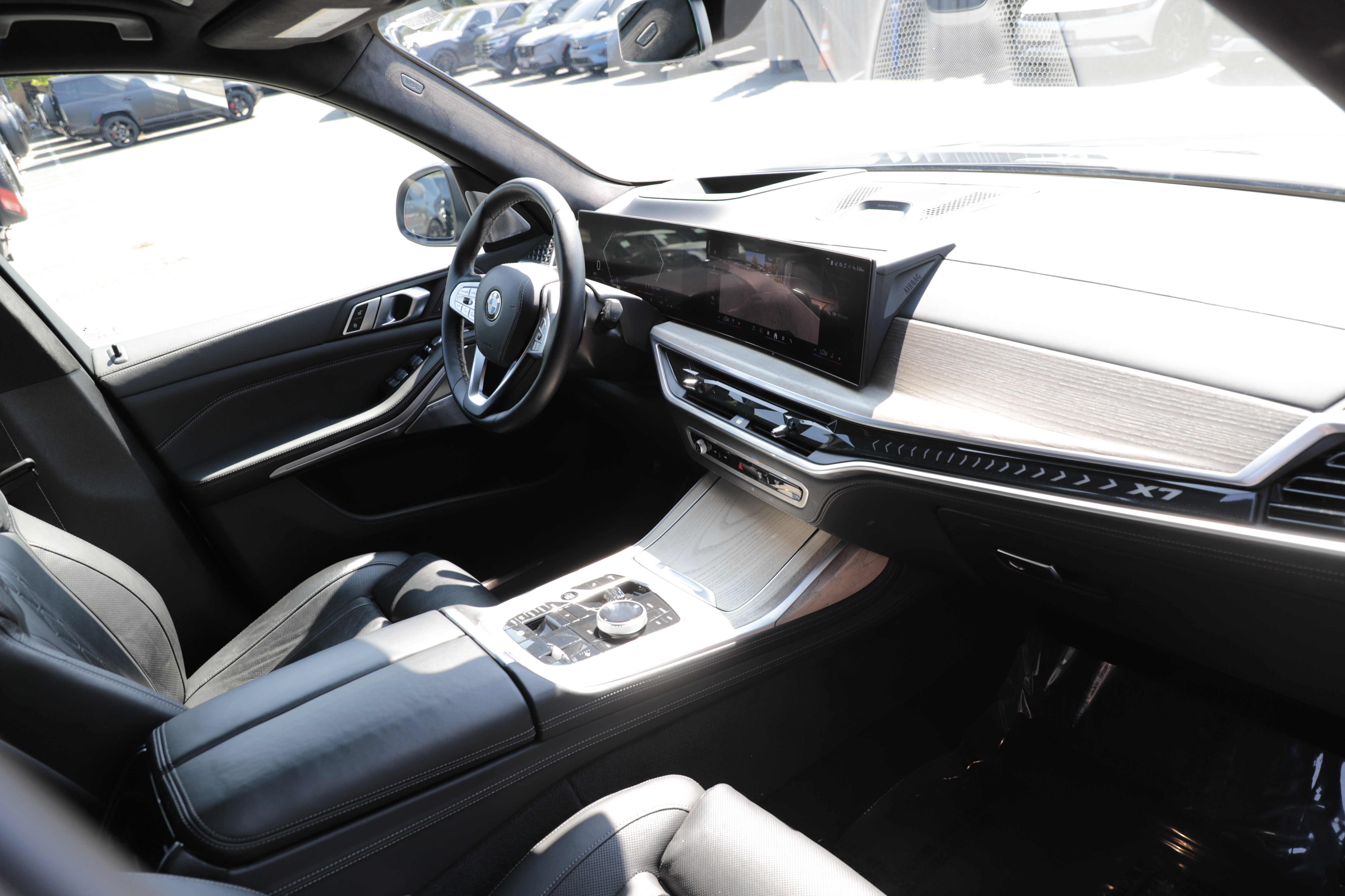 Used 2024 BMW X7 xDrive40i w/ Executive Package AWD/4WD image 13