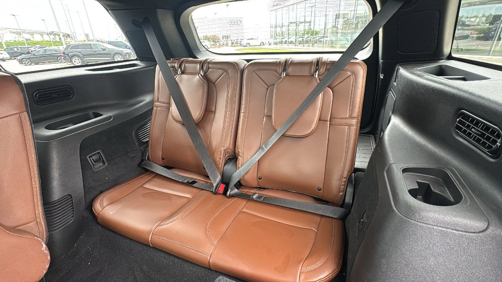 Used 2020 Lincoln Aviator Reserve w/ Equipment Group 201A RWD image 16