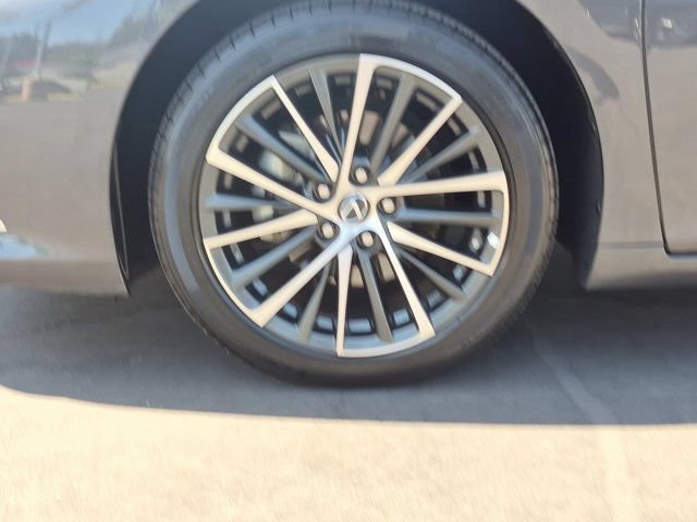 Used 2025 Lexus ES 300h w/ Premium Package FWD image 9