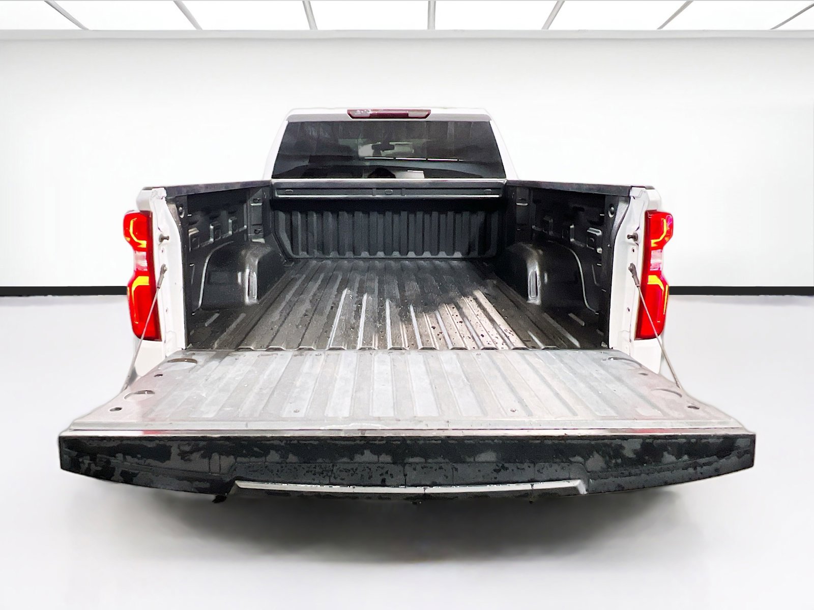 Used 2020 Chevrolet Silverado 1500 Custom w/ Custom Value Package image 18