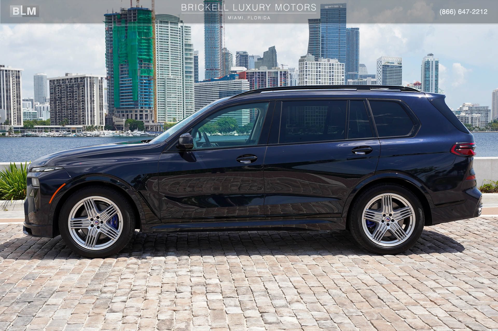 Used 2024 BMW ALPINA XB7 AWD/4WD image 10