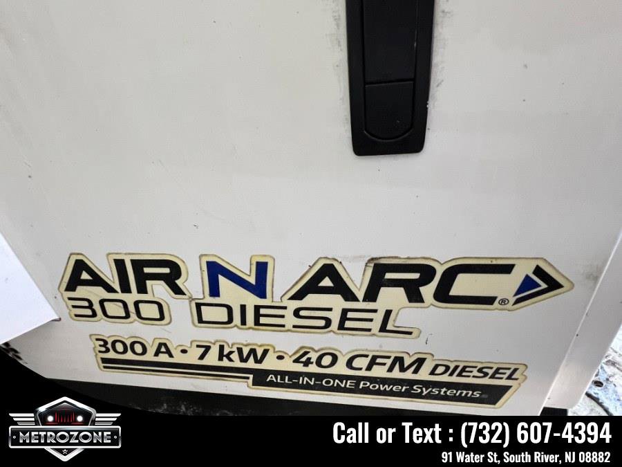 Used 2019 Freightliner Sprinter 3500 w/ Premium Package image 25