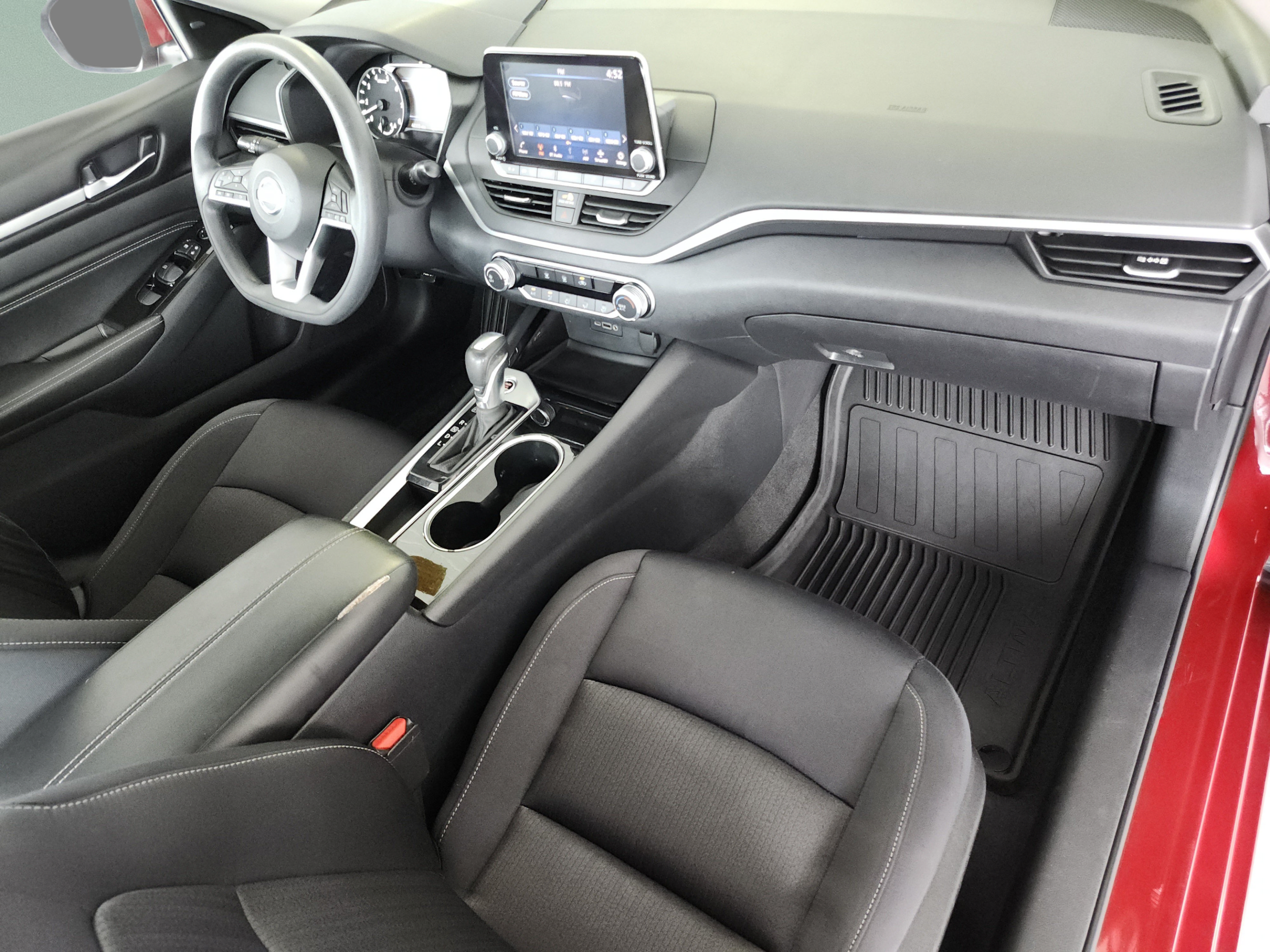 Used 2021 Nissan Altima 2.5 SV FWD image 22