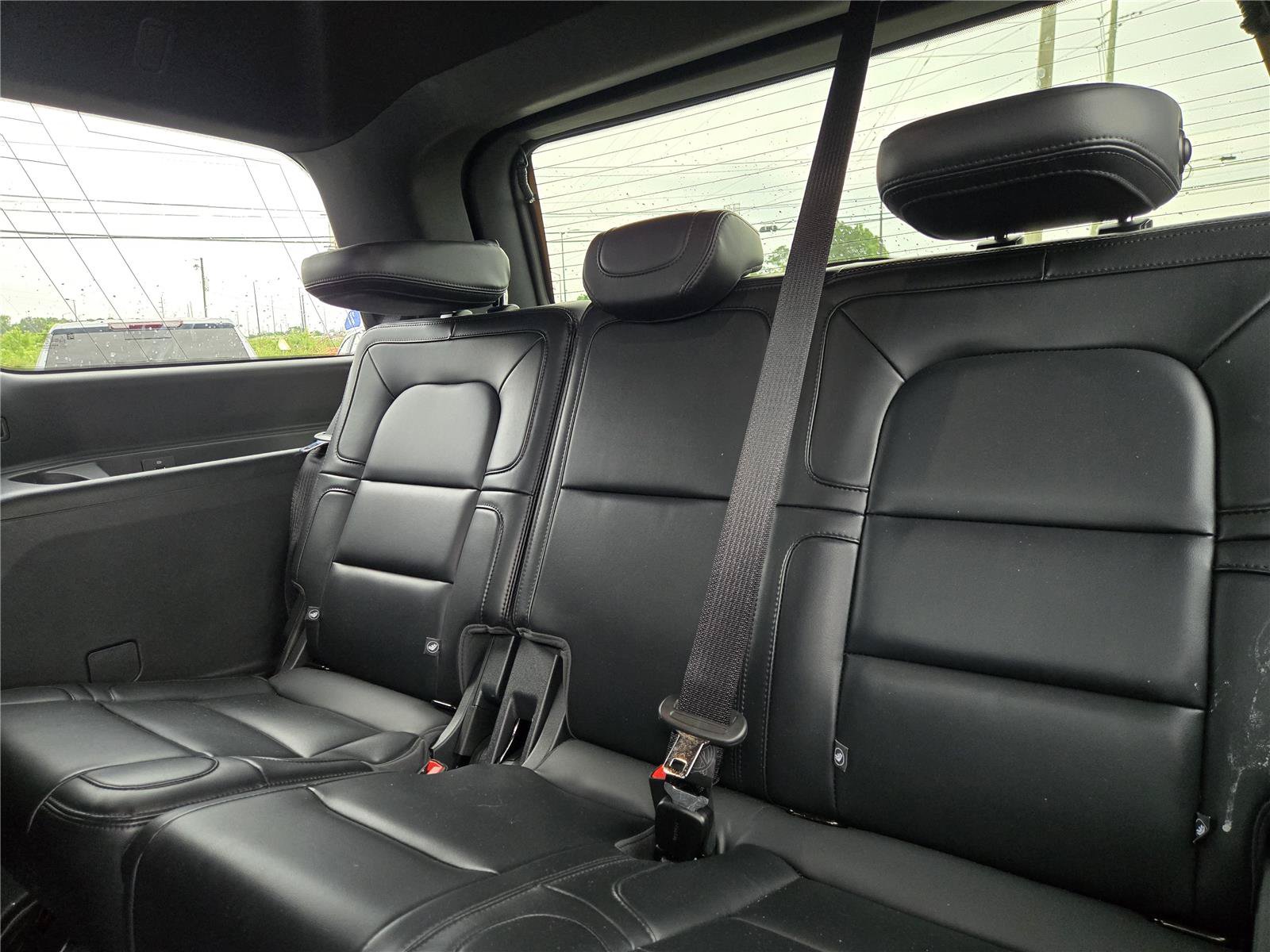 Used 2024 Lincoln Navigator Premiere AWD/4WD image 15