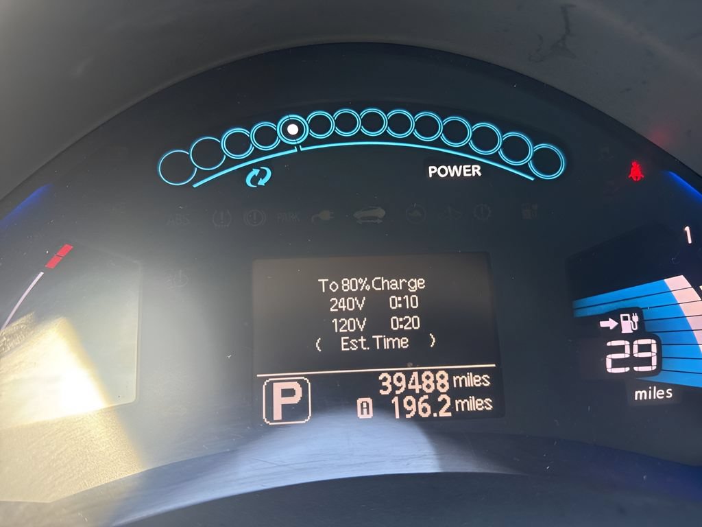 Used 2012 Nissan Leaf SV FWD image 22