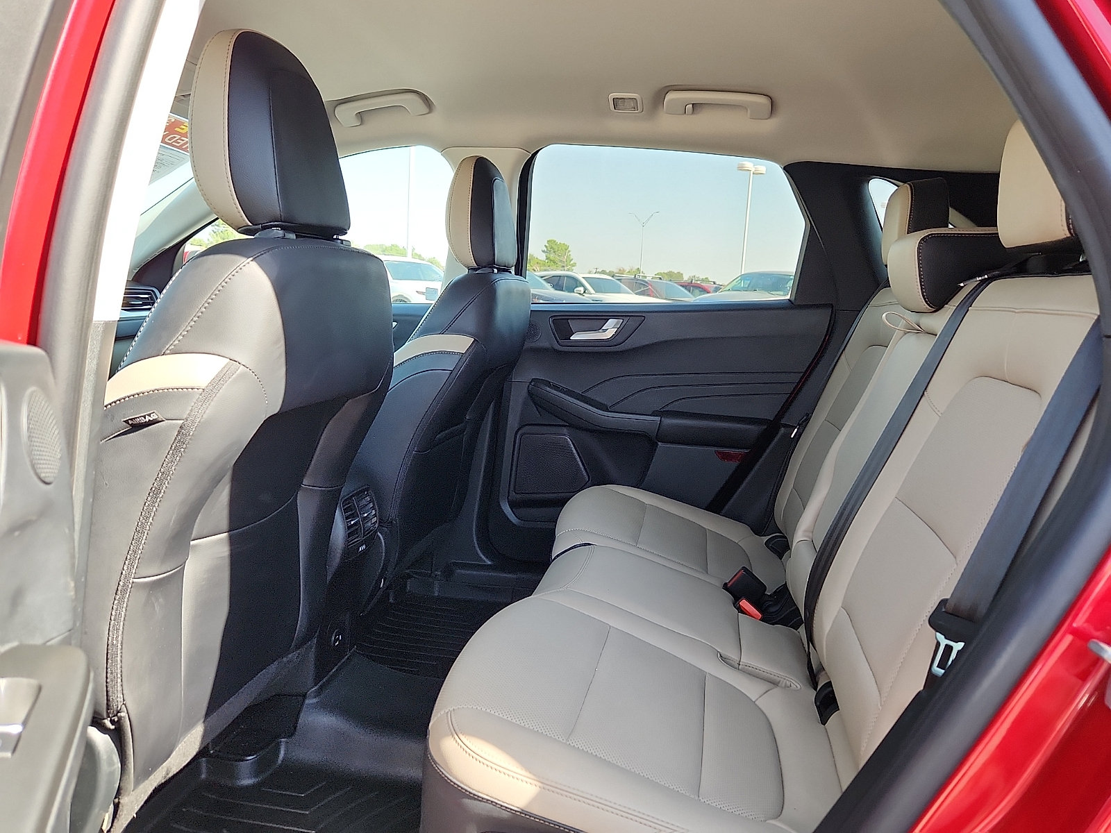 Used 2021 Ford Escape SEL w/ Technology Package FWD image 11