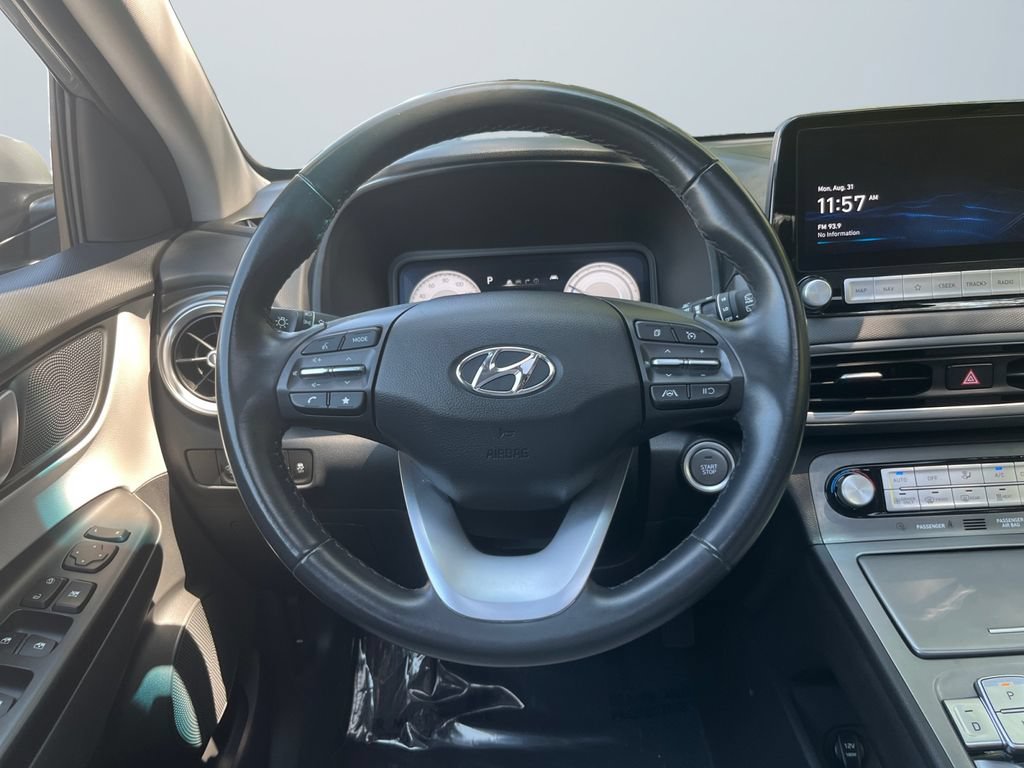 Used 2023 Hyundai Kona SEL FWD image 12