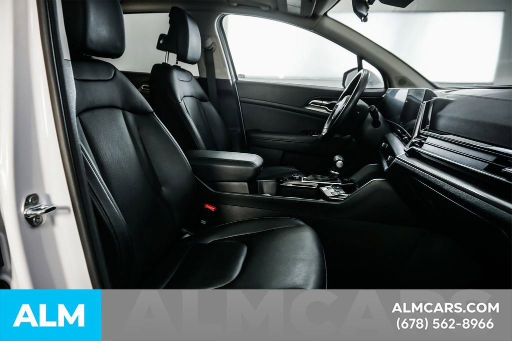 Used 2025 Kia Sportage EX w/ Premium Package FWD image 19