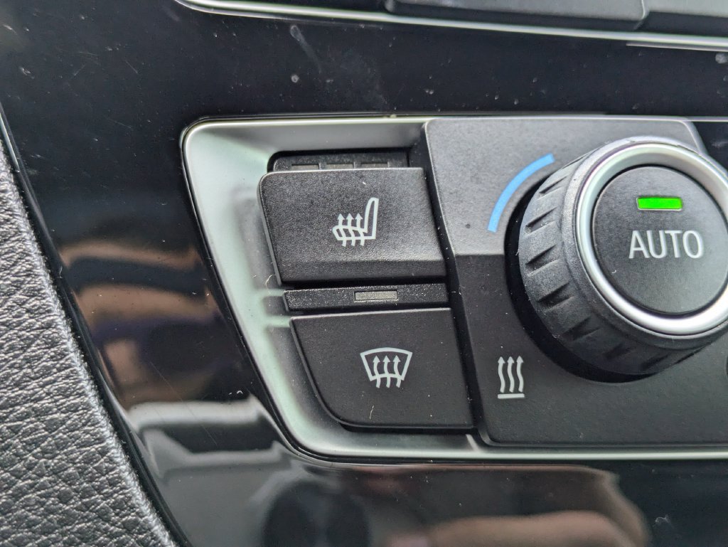 Used 2018 BMW 230i Convertible RWD image 18