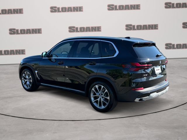 Used 2024 BMW X5 xDrive40i w/ Premium Package AWD/4WD image 3