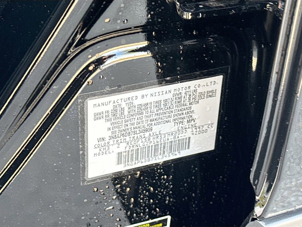 Used 2025 Nissan Kicks SR image 27