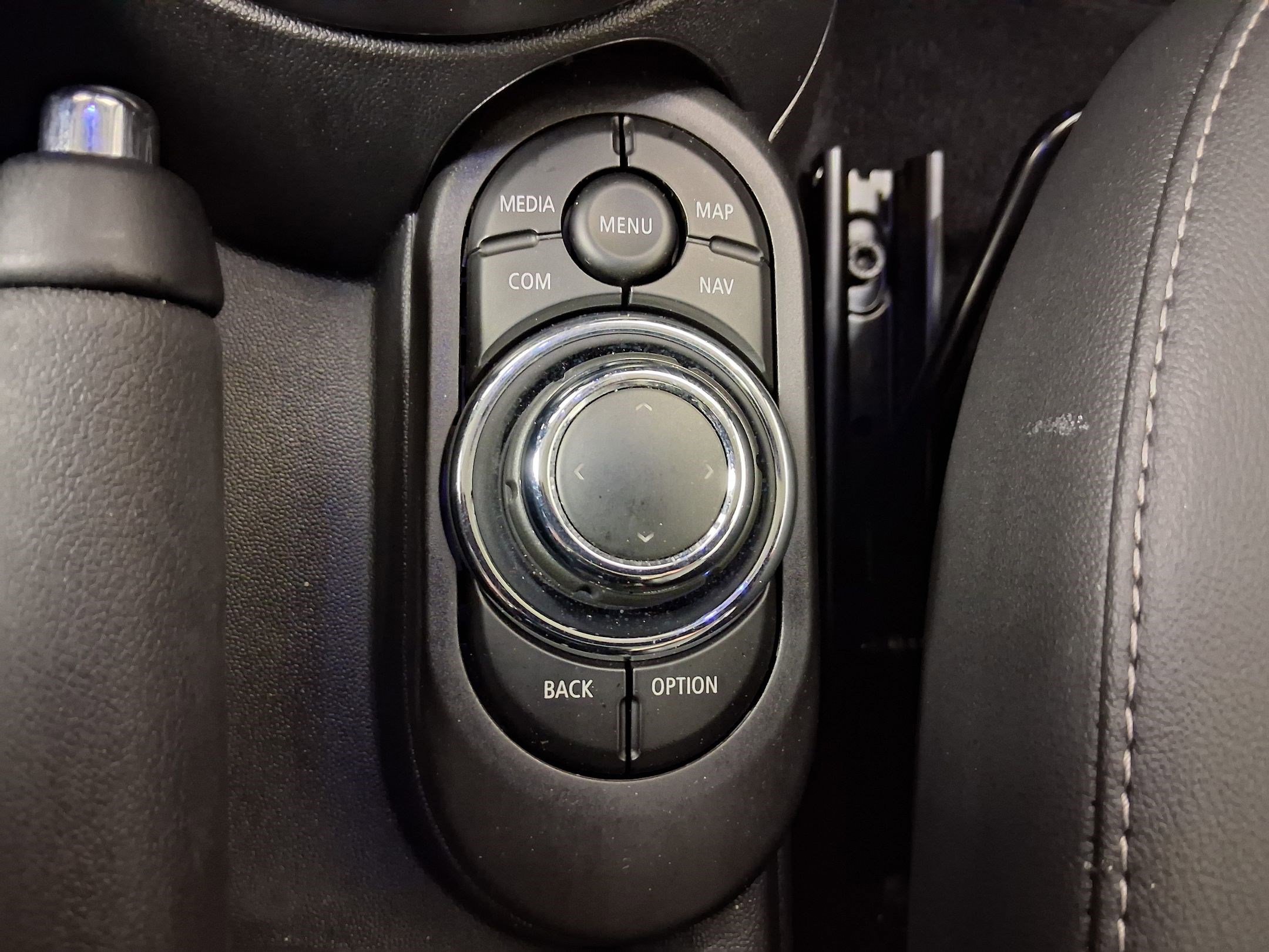 Certified 2024 MINI Cooper 2-Door Hardtop FWD image 28