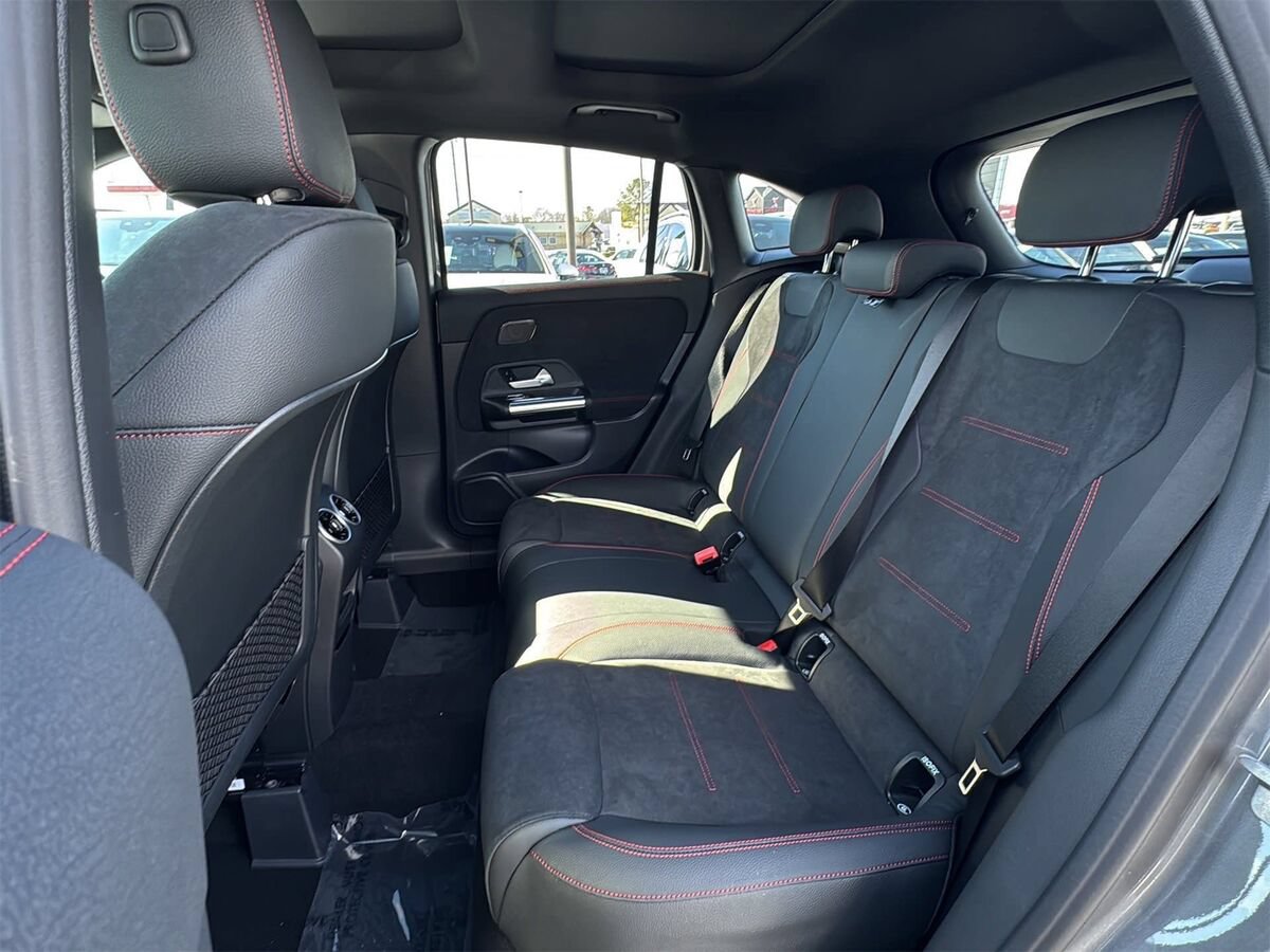 New 2026 Mercedes-Benz GLA 250 4MATIC image 12