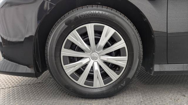 Used 2023 Toyota Camry LE FWD image 31