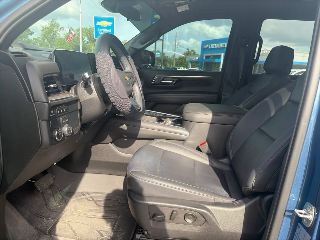 Used 2025 Chevrolet Tahoe LT RWD image 17