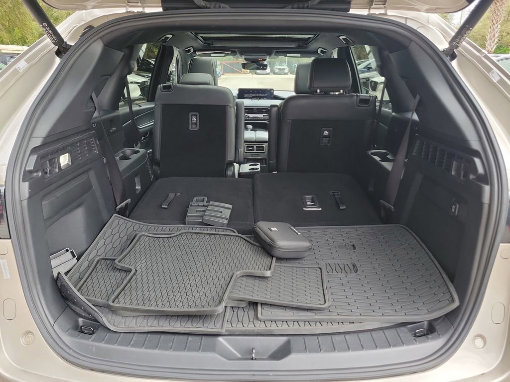 Certified 2024 MAZDA CX-90 3.3 Turbo S w/ Premium Package image 9