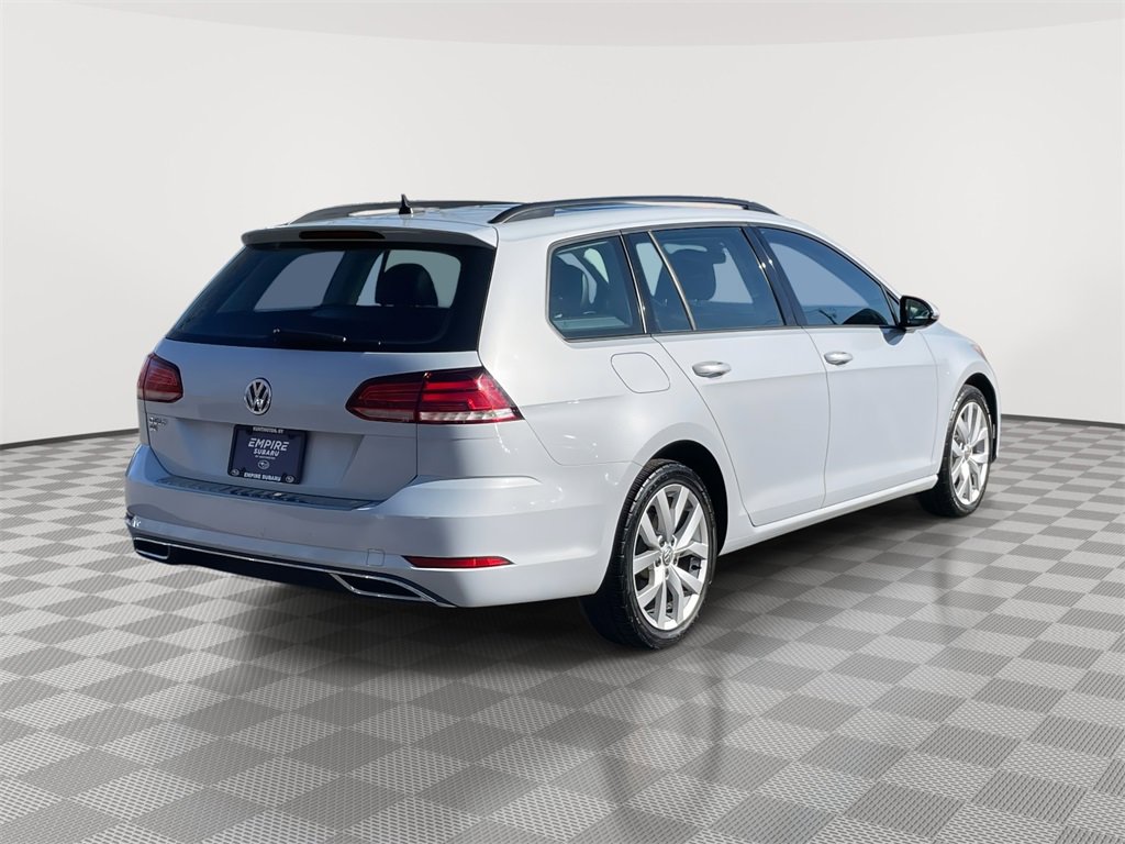 Used 2019 Volkswagen Golf SE image 4