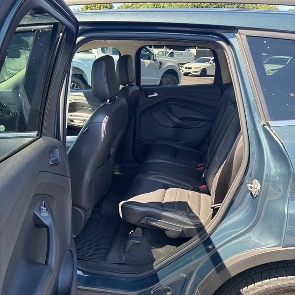 Used 2019 Ford Escape SEL AWD/4WD image 33