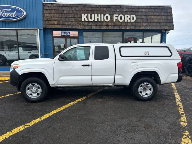 Used 2020 Toyota Tacoma SR5 RWD image 2