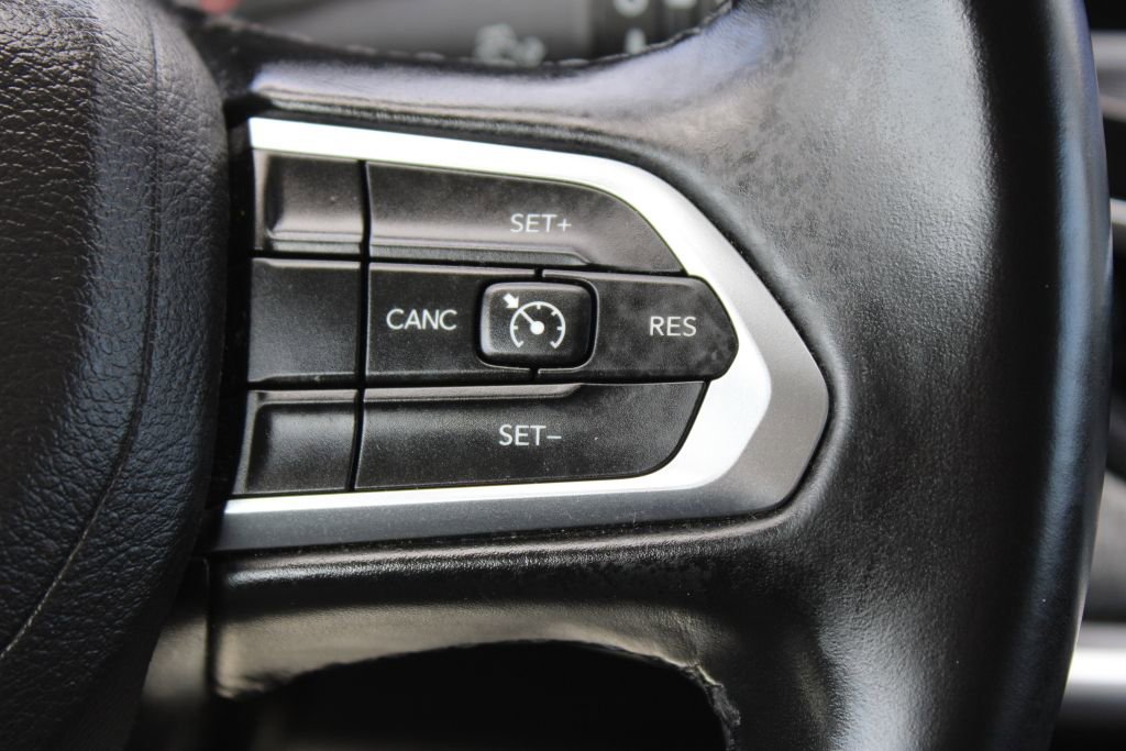 Used 2022 Jeep Compass Latitude image 24