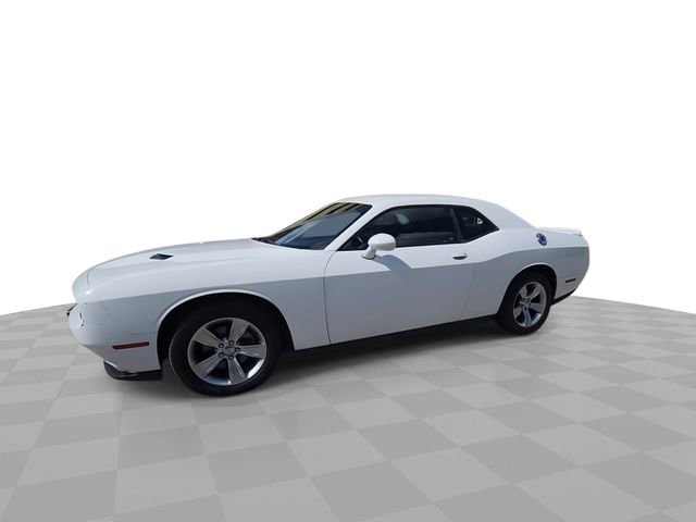 Used 2021 Dodge Challenger SXT w/ Driver Convenience Group image 4