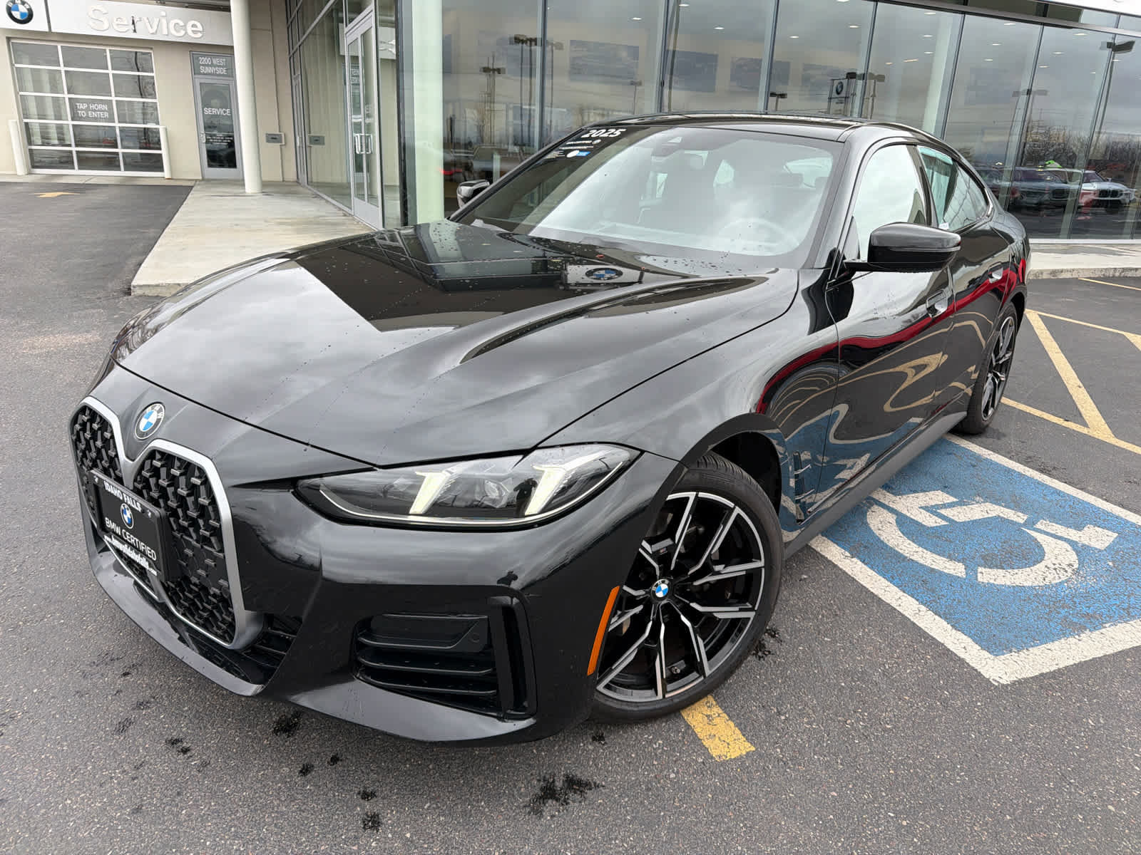 Certified 2025 BMW 430i xDrive w/ M Sport Package image 3