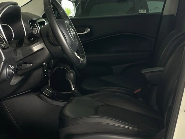 Used 2019 Jeep Compass Latitude FWD image 15
