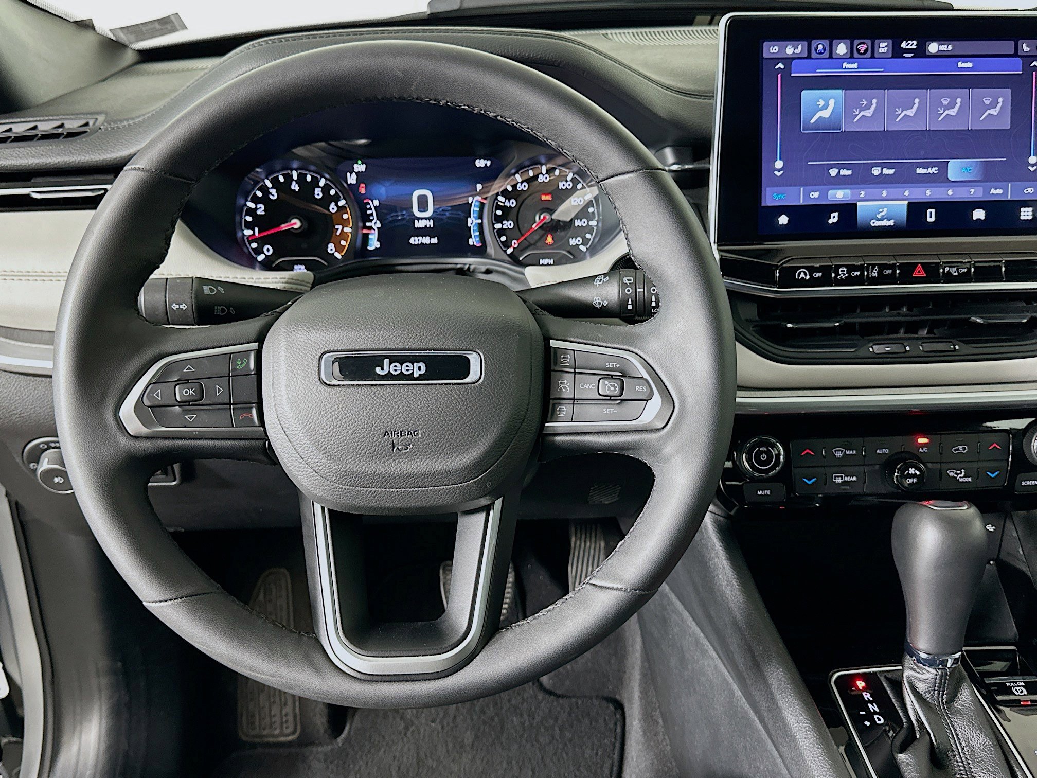 Used 2025 Jeep Compass Limited image 18