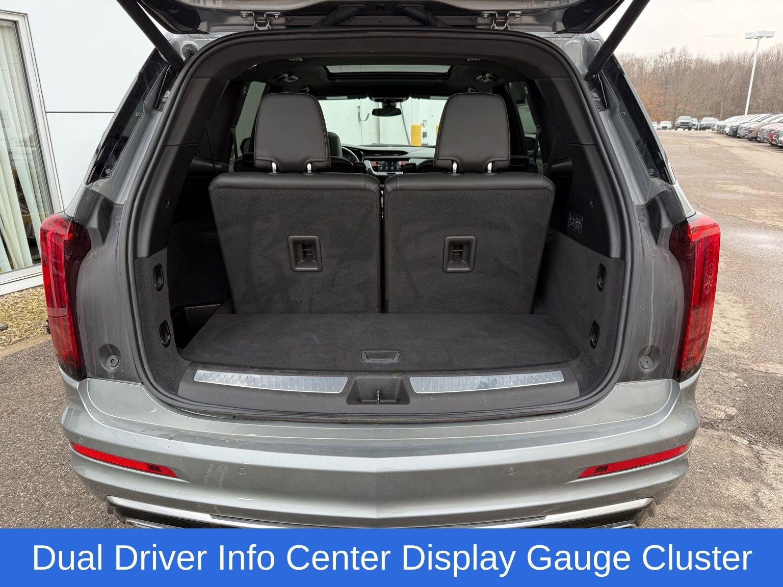 Used 2025 Cadillac XT6 Premium Luxury image 42