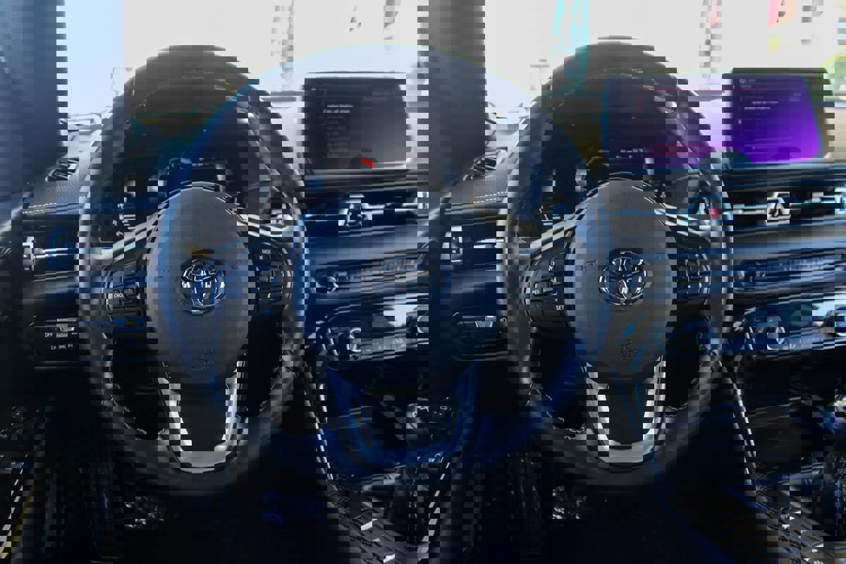 Used 2024 Toyota Supra Premium w/ Driver Assist Package image 21