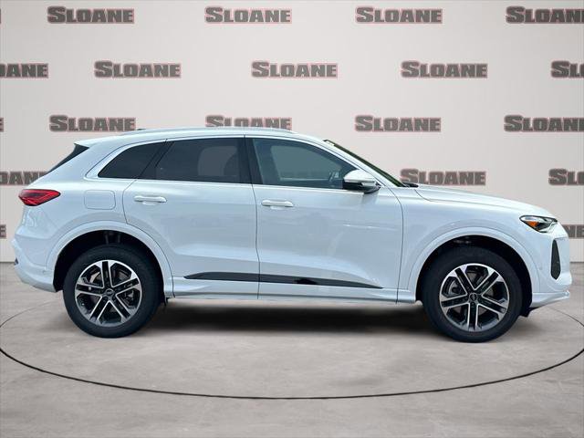 Certified 2025 Audi Q5 Premium w/ Convenience Package AWD/4WD image 6