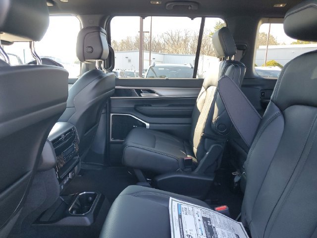 New 2026 Jeep Grand Wagoneer Limited w/ Premium Group II AWD/4WD image 13
