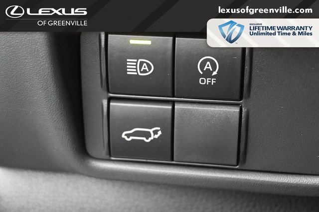 Used 2023 Toyota Highlander XSE FWD image 12