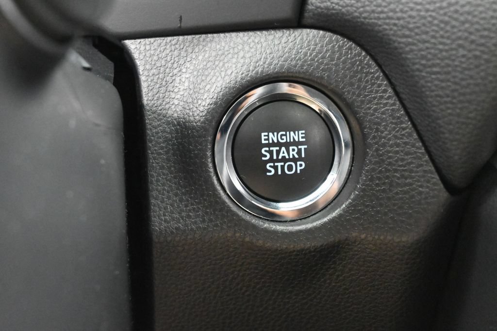 Used 2025 Toyota RAV4 XLE Premium FWD image 27