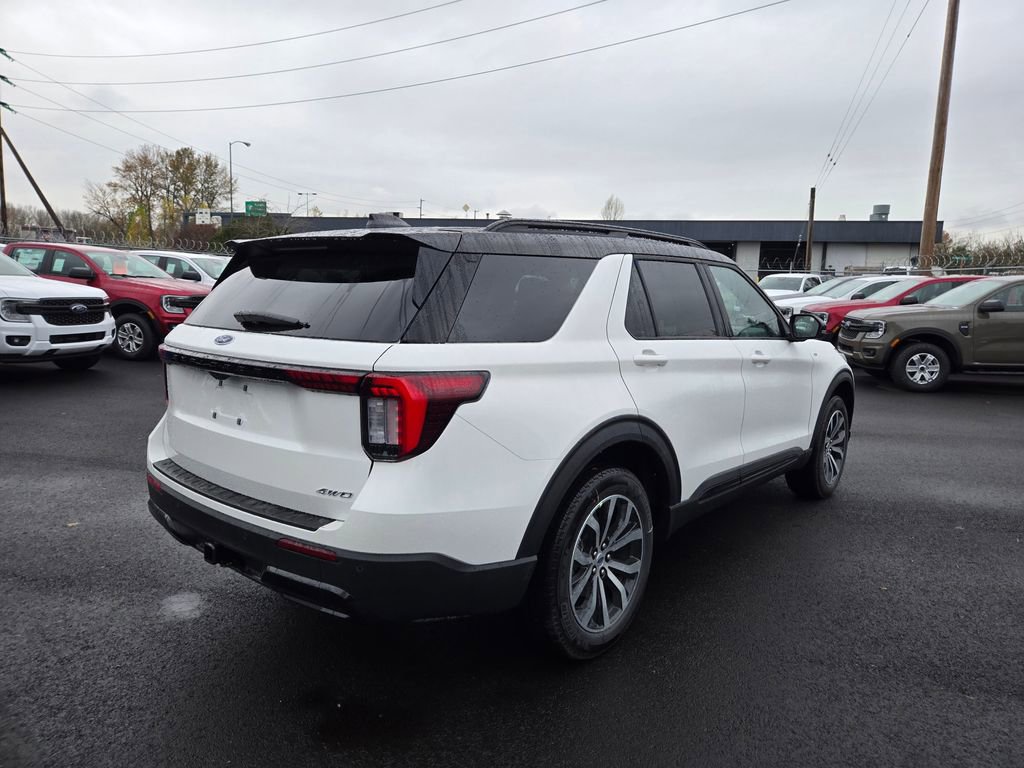 New 2026 Ford Explorer ST-Line image 5