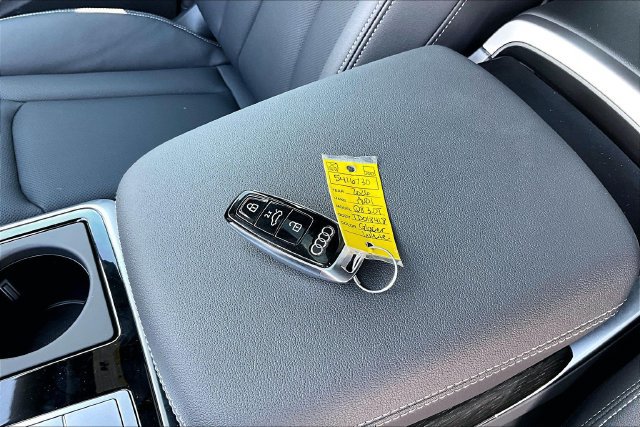 New 2026 Audi Q8 Premium Plus AWD/4WD image 10