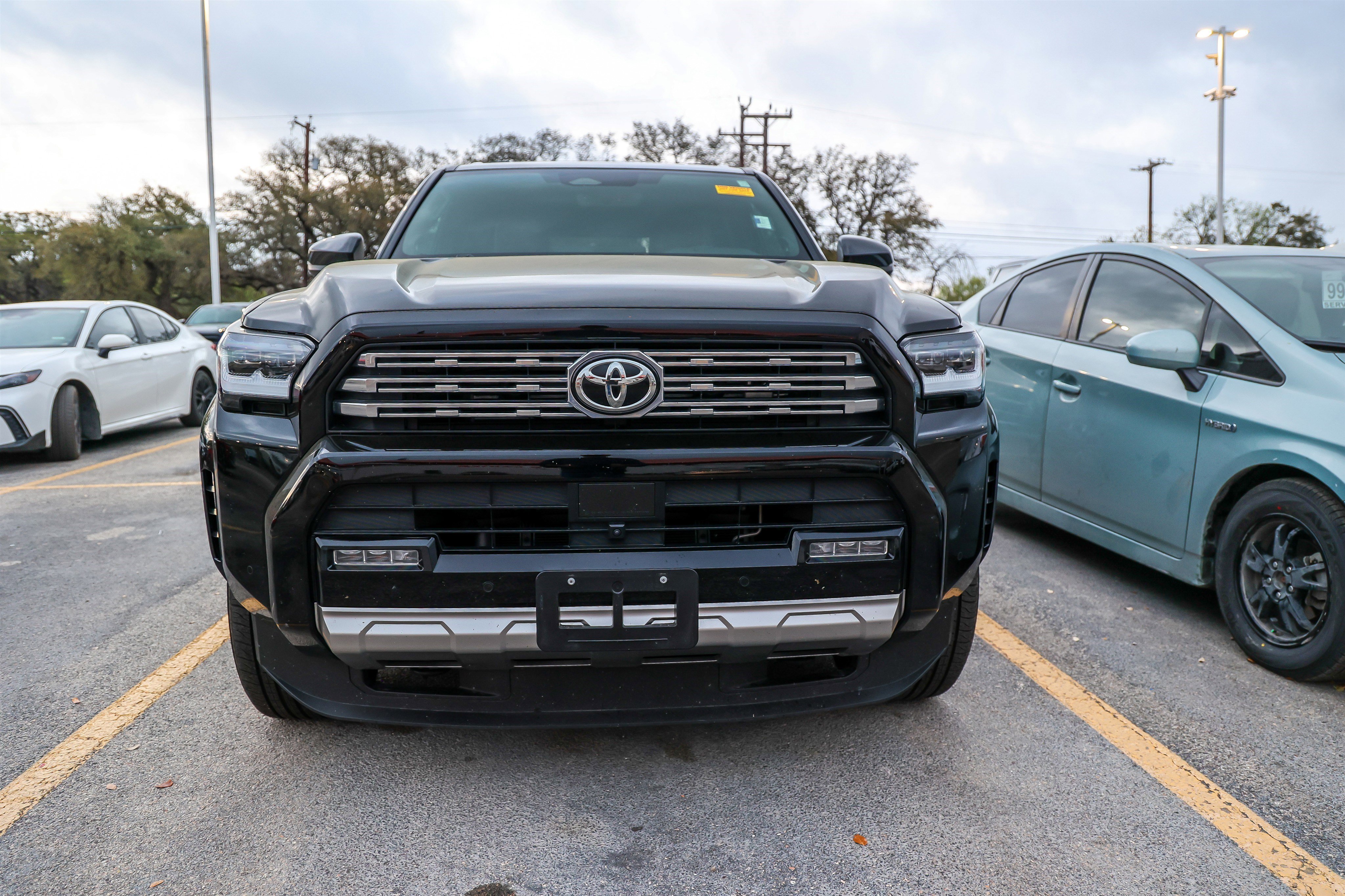 Used 2025 Toyota 4Runner Limited image 4