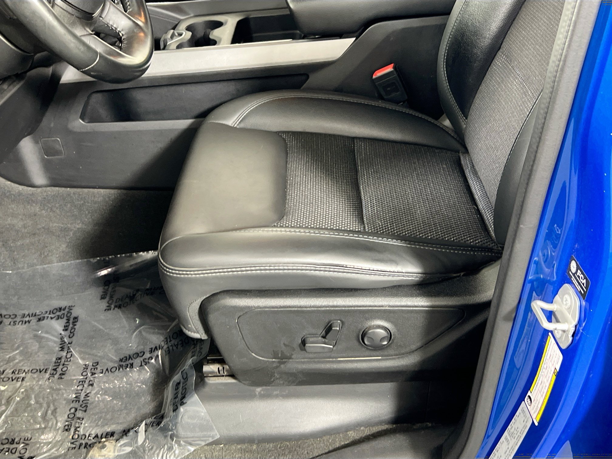 Used 2023 RAM 1500 Big Horn AWD/4WD image 18