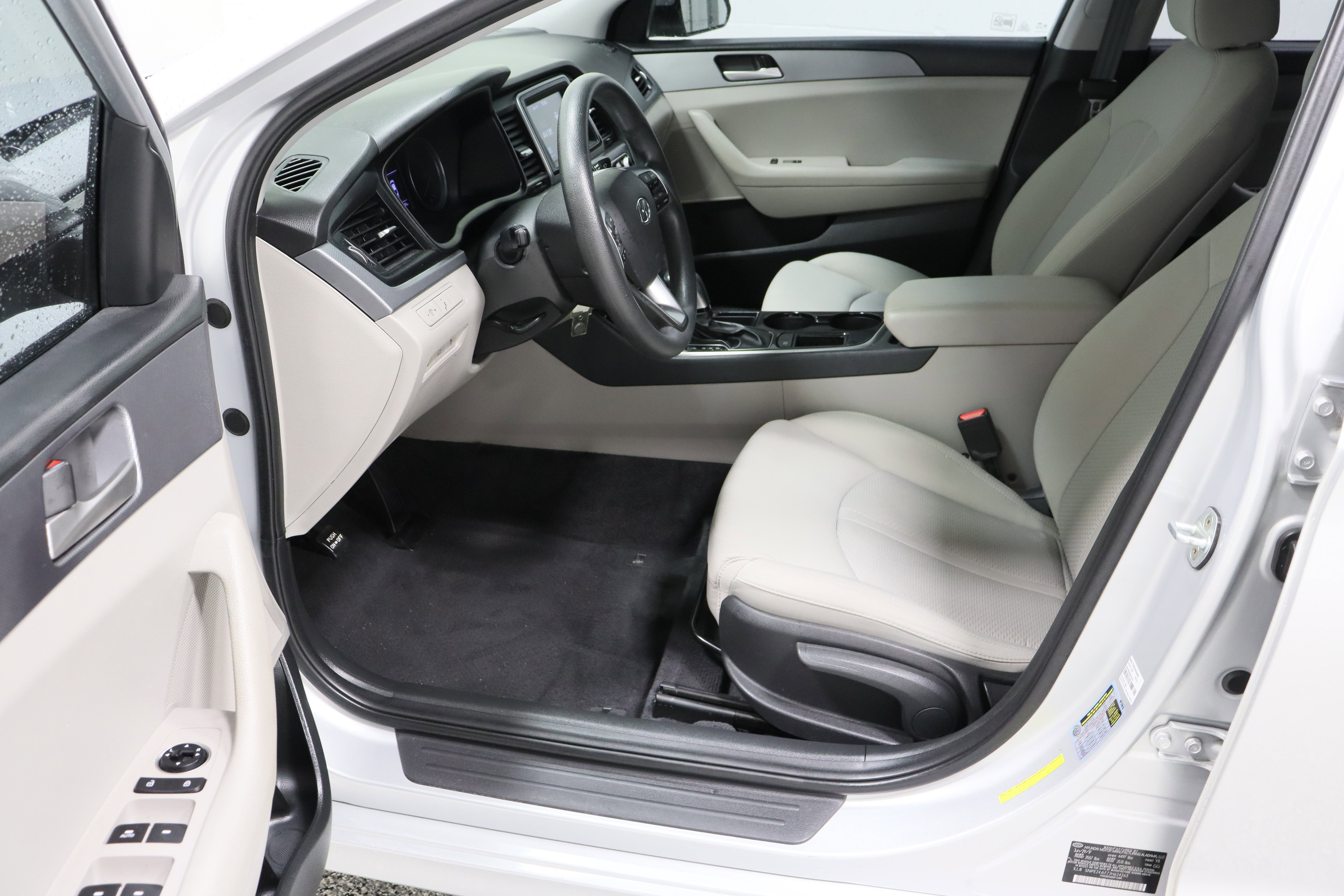 Used 2018 Hyundai Sonata SE image 14