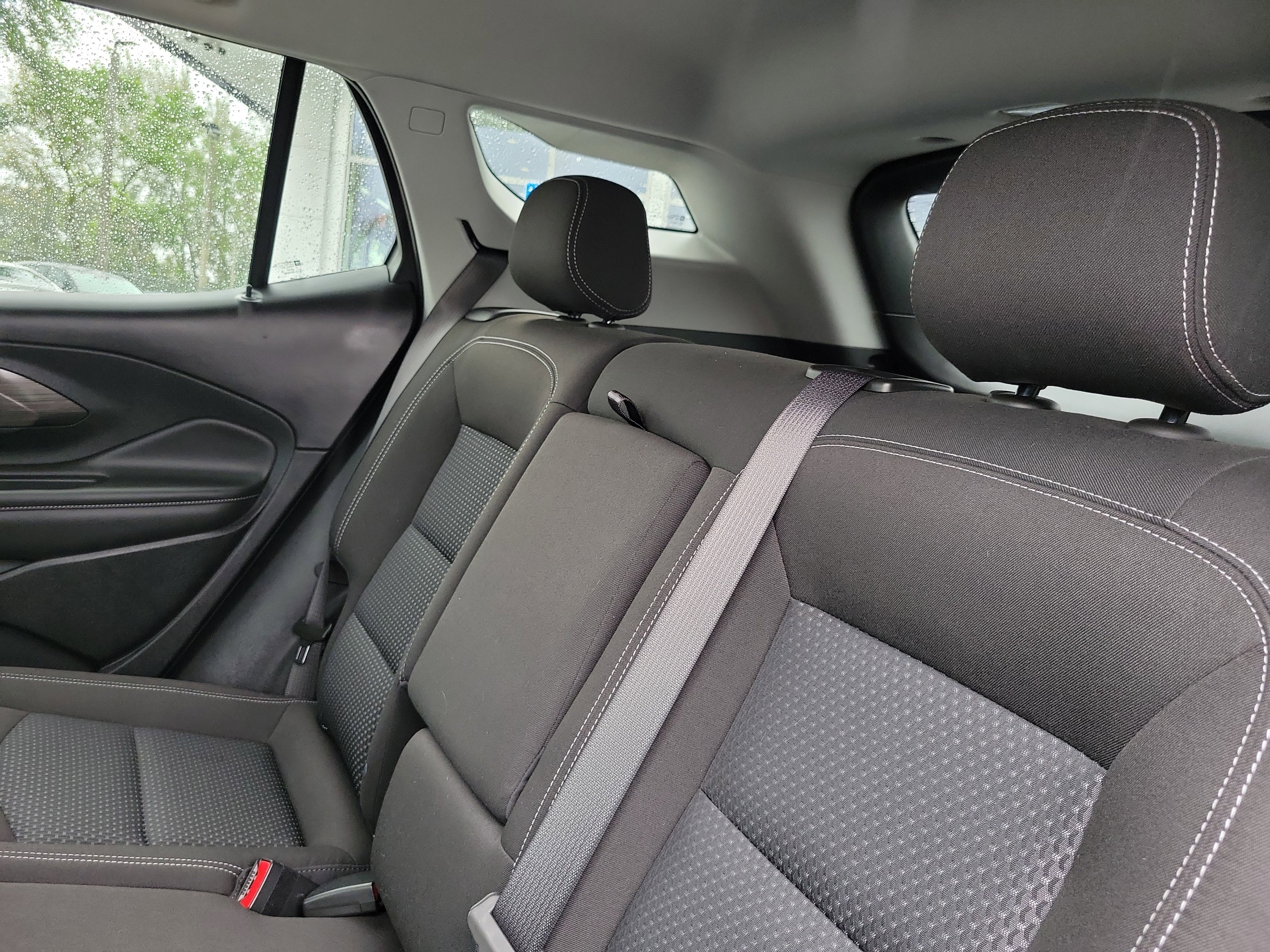 Used 2023 GMC Terrain SLE w/ Driver Convenience Package image 12