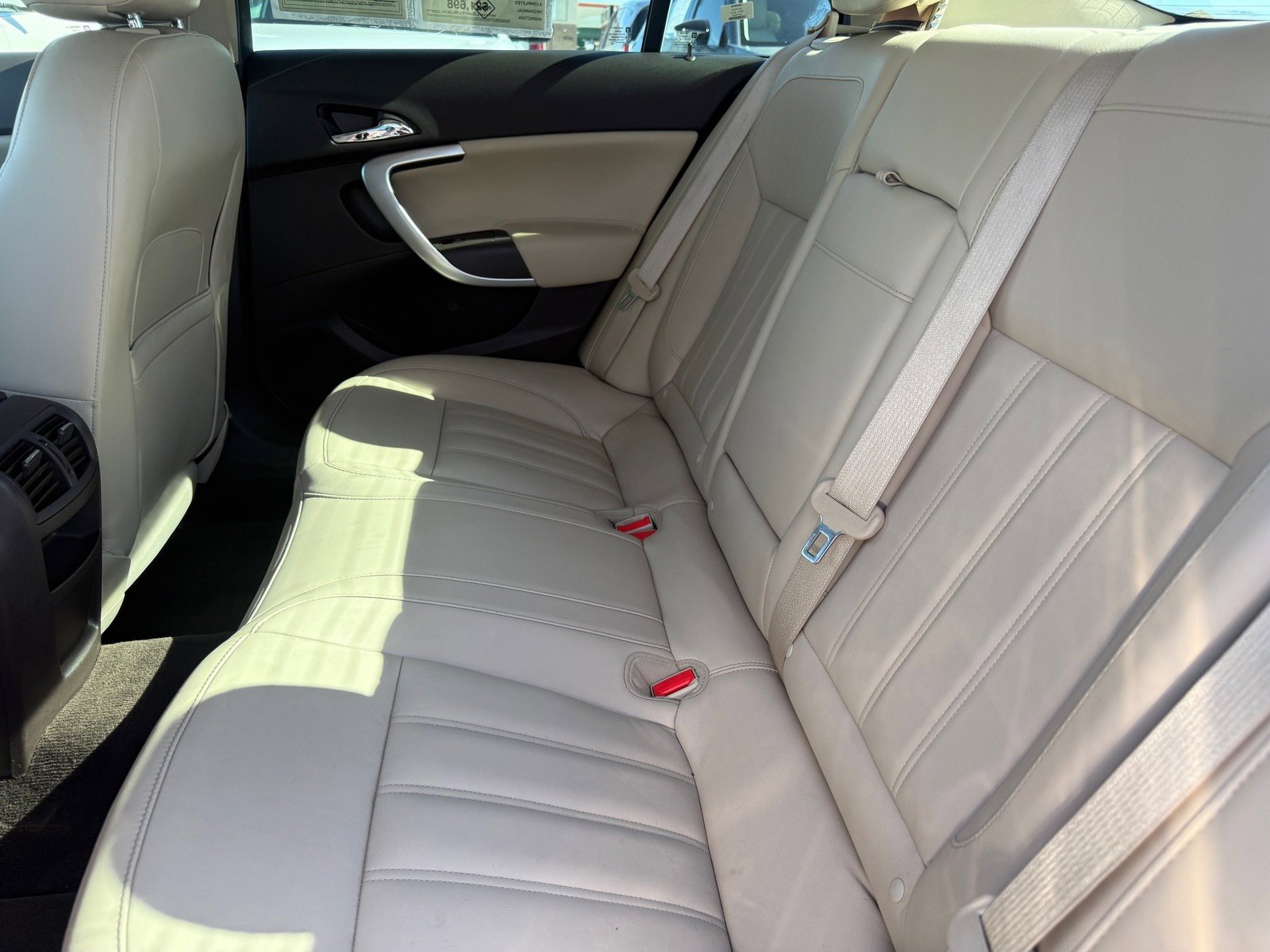 Used 2017 Buick Regal Sport Touring FWD image 21