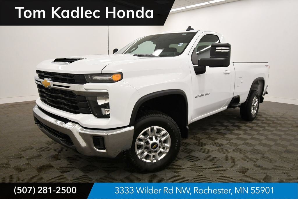 Used 2024 Chevrolet Silverado 2500 LT w/ Convenience Package AWD/4WD image 1