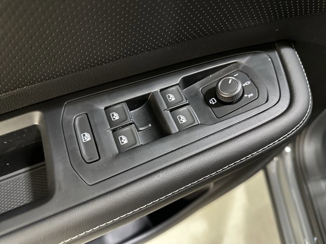 New 2026 Volkswagen Atlas SEL Premium R-Line image 19