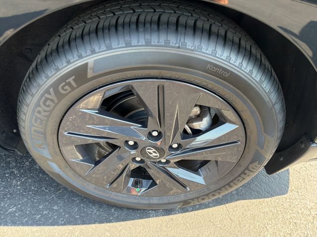 Used 2023 Hyundai Elantra SEL FWD image 26