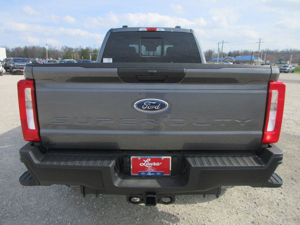 New 2026 Ford F250 XL w/ XL Off-Road Package image 6