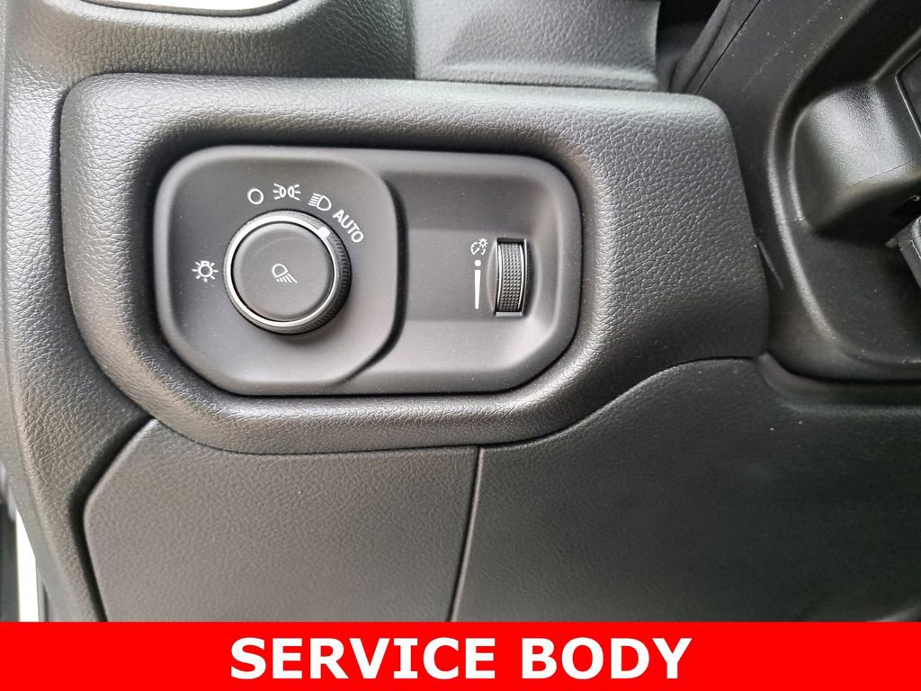 Used 2024 RAM 2500 Tradesman w/ Chrome Appearance Group image 26