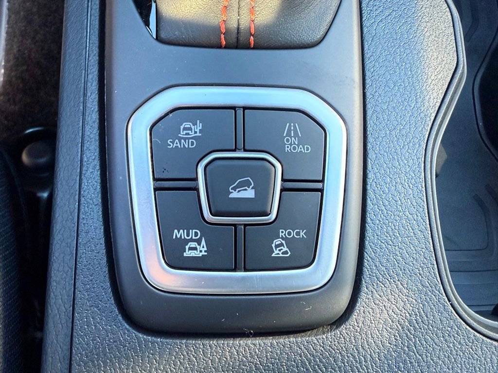 New 2026 Nissan Frontier PRO-4X w/ Pro-4x Convenience Package image 26